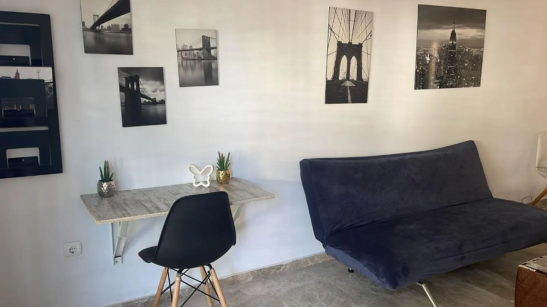 Pensión Hotel Astral-Habitacion Doble Privada En Casa Compartida-Uebica2 Mairena del Aljarafe