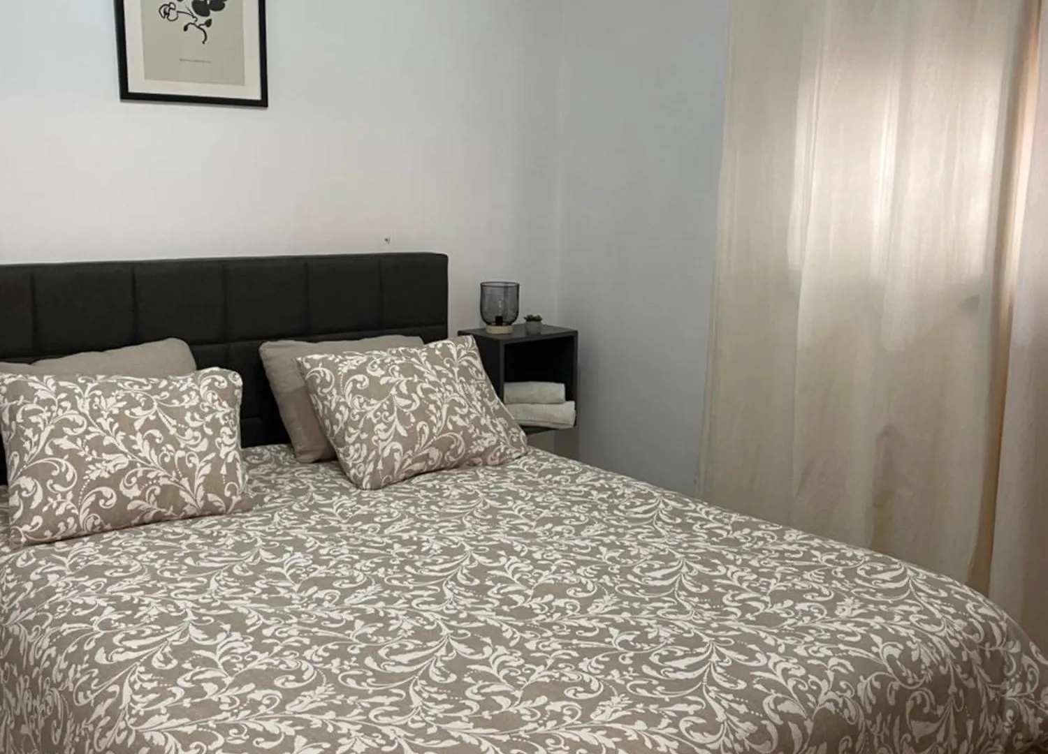 Hotel Astral-Habitacion Doble Privada En Casa Compartida-Uebica2 Mairena del Aljarafe 0*,  España