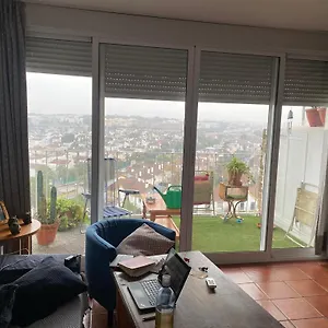 Apartamento Luminosa En Piso Compartido, Mairena del Aljarafe