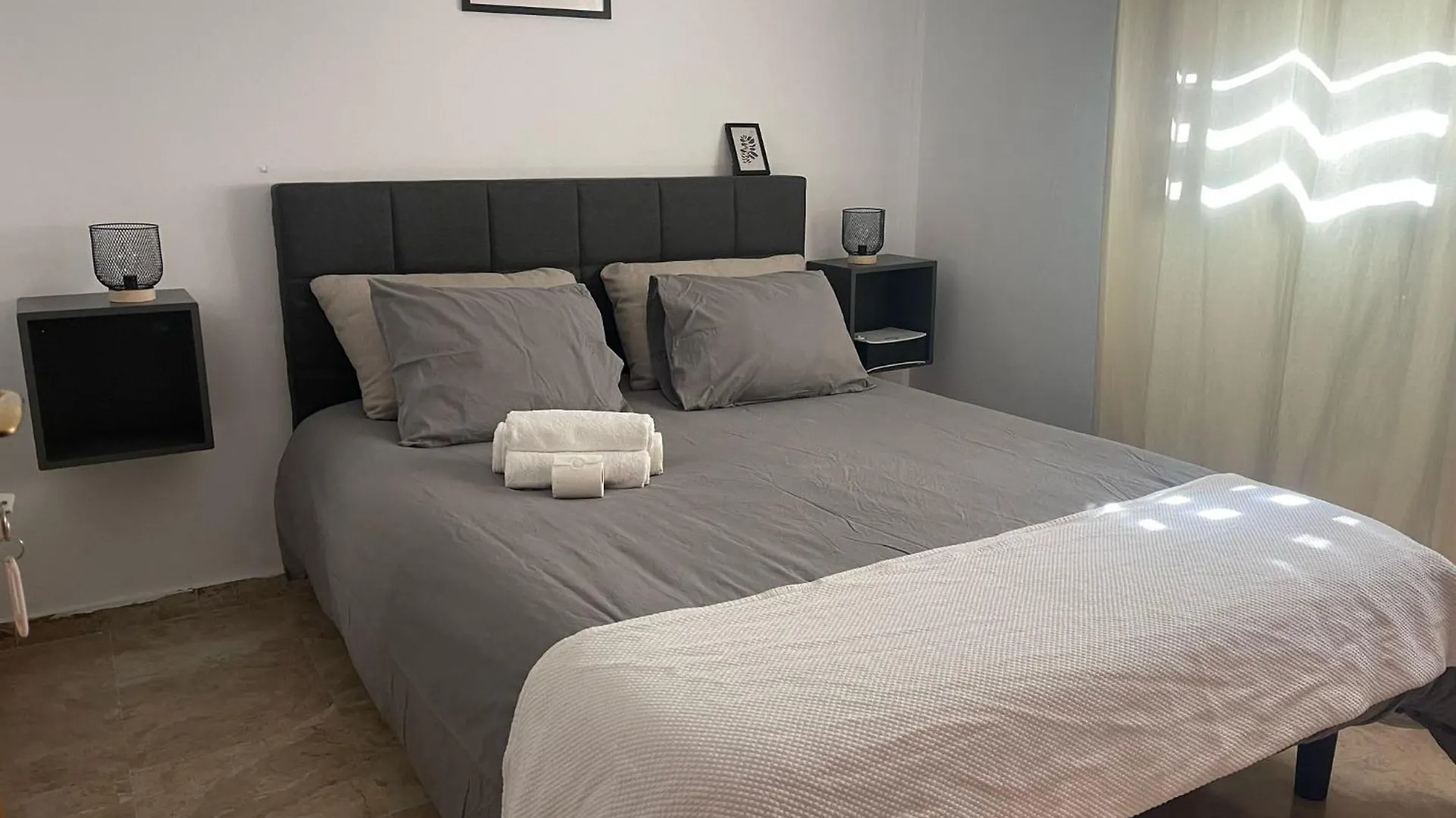Hotel Astral-Habitacion Doble Privada En Casa Compartida-Uebica2 Mairena del Aljarafe