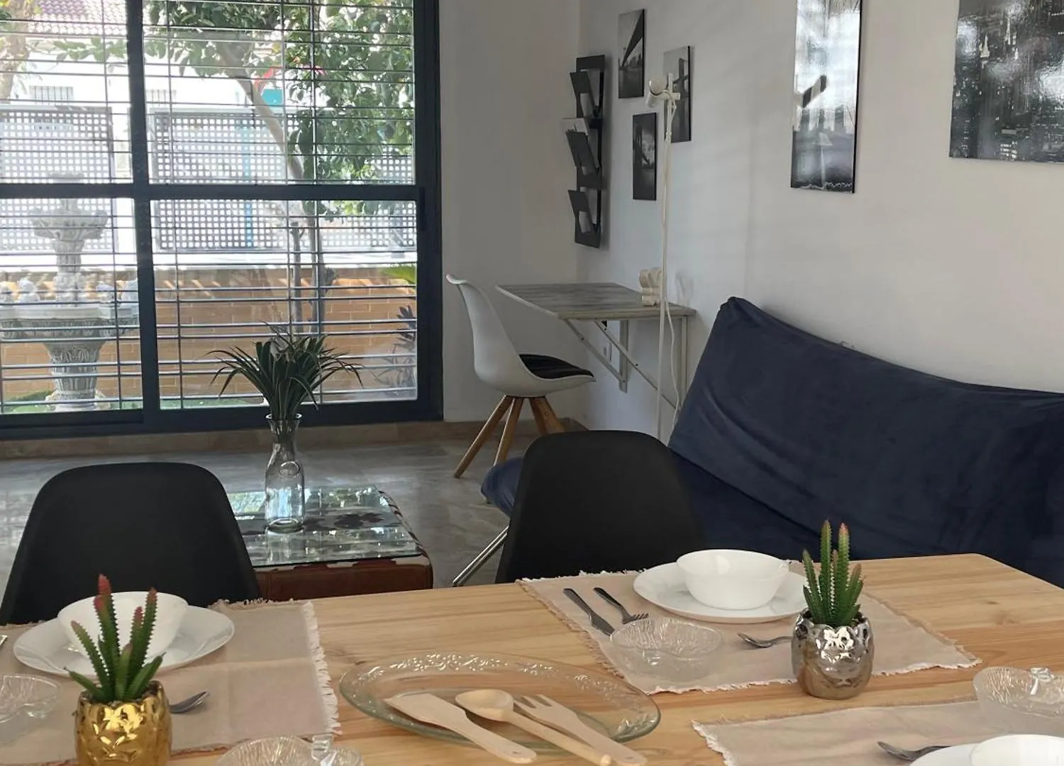 Pensión Hotel Astral-Habitacion Doble Privada En Casa Compartida-Uebica2 Mairena del Aljarafe