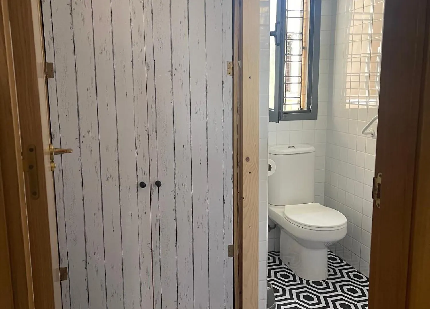 Pensión Hotel Astral-Habitacion Doble Privada En Casa Compartida-Uebica2 Mairena del Aljarafe España